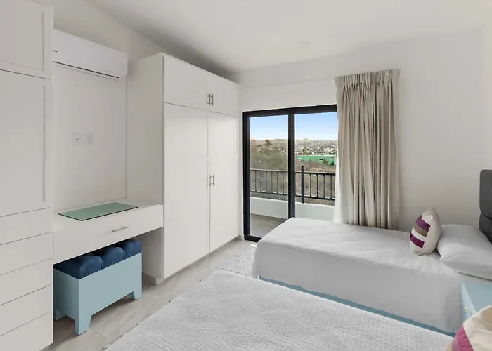 Hotel Collection O Morgan Center, Cabos Cabo San Lucas