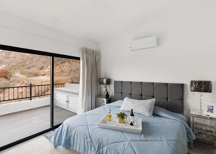 Hotel Collection O Morgan Center, Cabos 5*