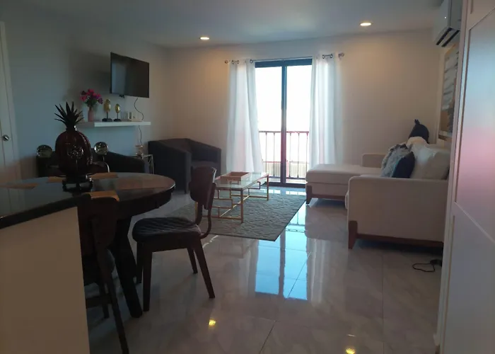 Hotel Collection O Morgan Center, Cabos 5*
